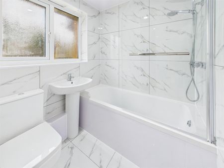 Roundhill Way, Loughborough, LE11 4WB - Photo 3