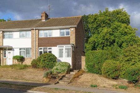 Tenterden Drive, Canterbury, CT2 - Photo 3