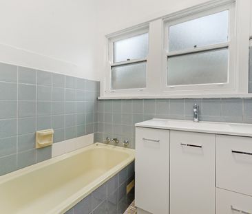 18 Pulbrook Parade, Hornsby NSW 2077 - House For Rent | Domain - Photo 5