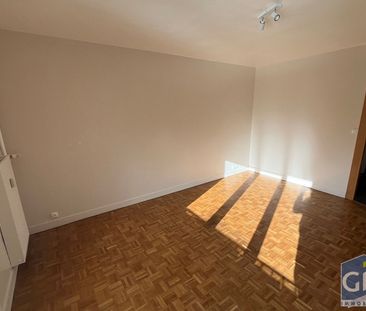 Location Appartement 3 pièces 56m² - Photo 3