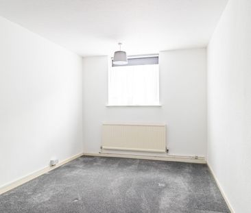 Available unfurnished from 09/01/2026 - Photo 3