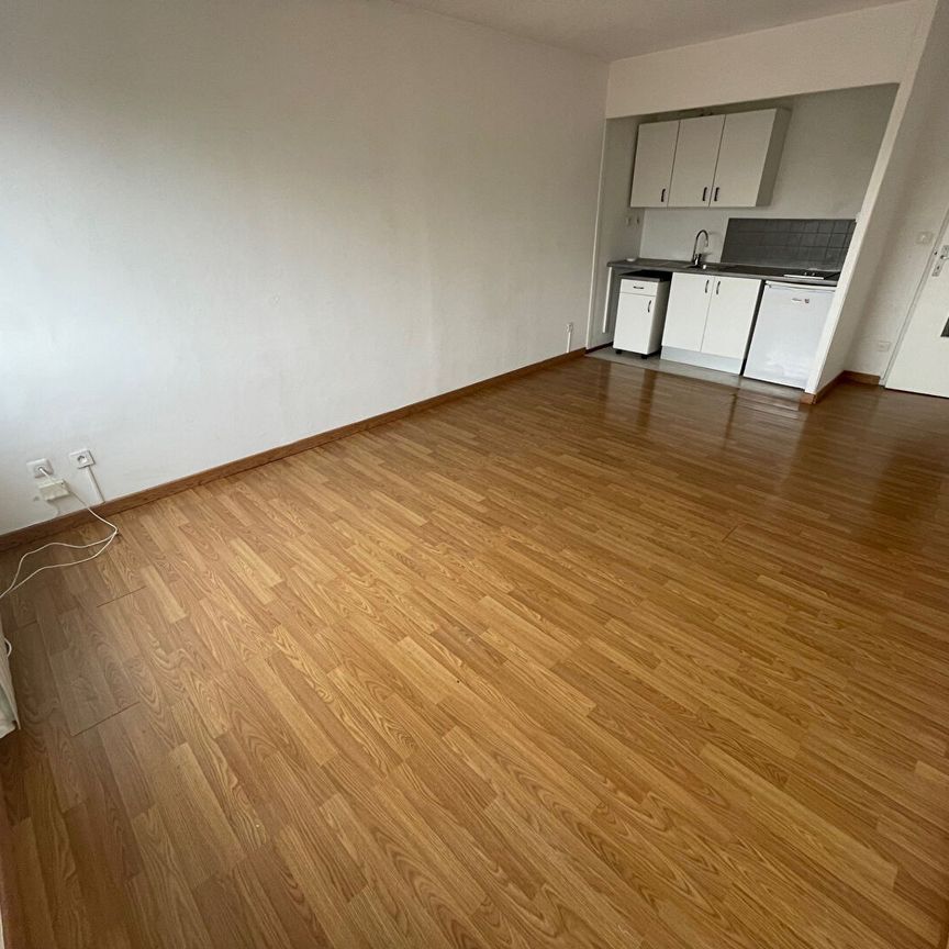 Location Appartement 1 pièce 33m² LILLE 59000 - Photo 1
