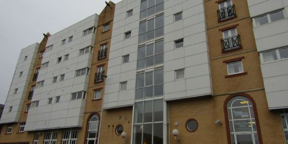 1 Bed Flat, Level Access Shower, Henllys, Wind Street. **Apply online** - Photo 3