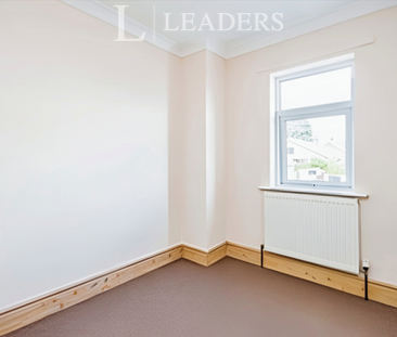 3 bedroom end of terrace house to rent - Photo 2
