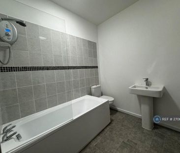 1 bedroom in a house share to rent - Photo 5