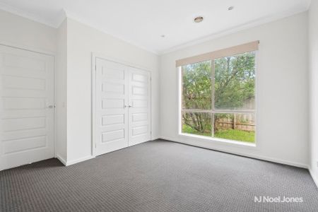 6 Dena Lane, NARRE WARREN - Photo 4