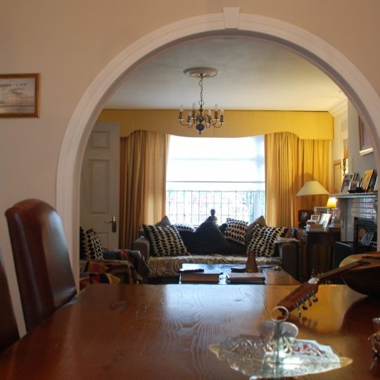 Decorated room in shared apartment in Killiney, Dublin - Photo 1