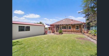 Coastal Gem - Photo 2