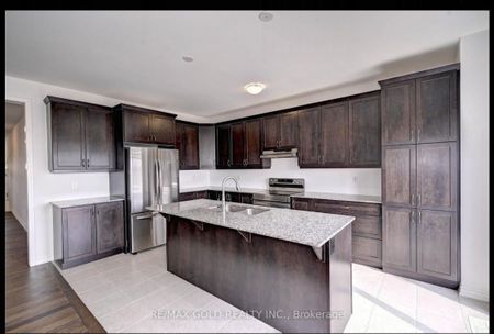 For Lease - 127 Histand Trail, Kitchener, Ontario - Photo 2