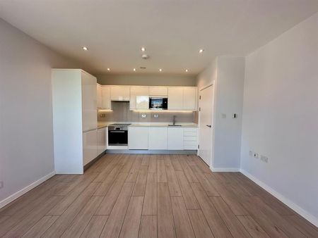 Lanmor House, High Road, Wembley HA9, London - Photo 4