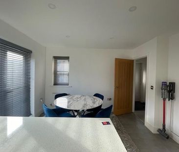 3 bedroom detached house to rent - Photo 5