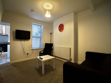 24 Albert Street - Photo 4