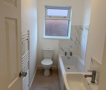 2 bedroom terraced house to rent - Photo 6