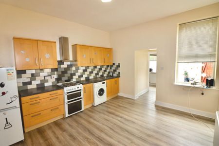 2 Bed Flat, New Ferry Road, CH62 - Photo 5