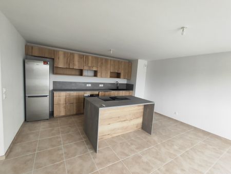 Location Appartement 3 pièces 101m² BEAUNE 21200 - Photo 4