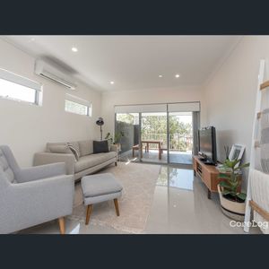 51B Lakemba Way, Waikiki, WA 6169 - Photo 3