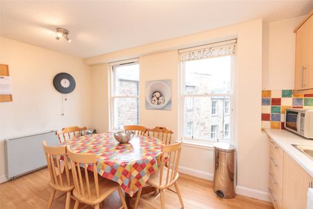 3 bedroom apartment to rent - Photo 4