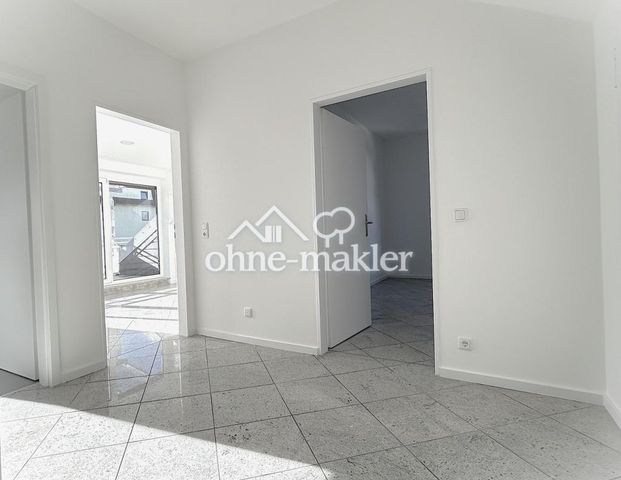 Sehr helle 2-Zimmer Dachgeschosswohnung in ruhiger Lage - Foto 1
