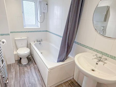 Creekmoor, Poole - Photo 5