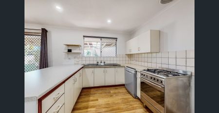 Comfortable Family Home in Prime Location - Photo 5