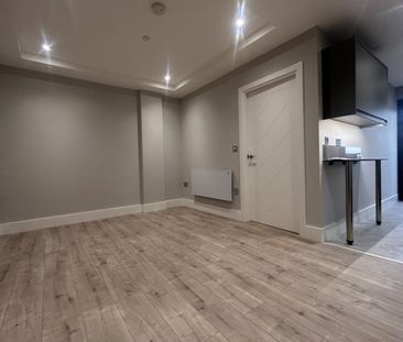 Jarrom Street - Photo 2