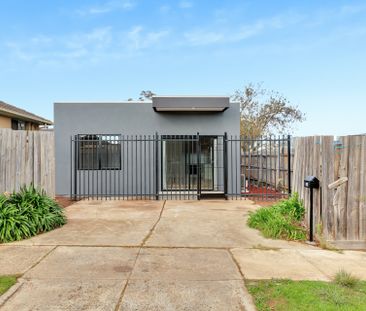 13A First Avenue, Melton South VIC, Belconnen - Photo 4
