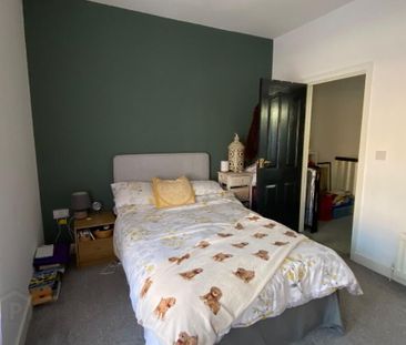 21 Moorfield Street, Belfast, BT5 5BY - Photo 5