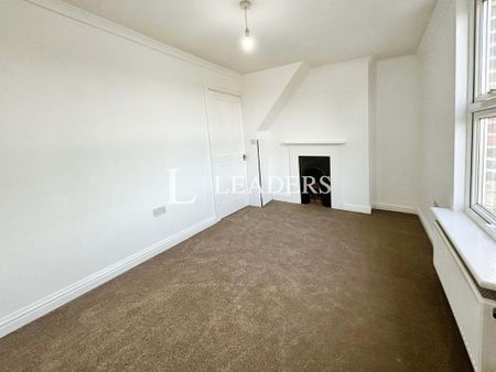 4 bedroom property to rent - Photo 2