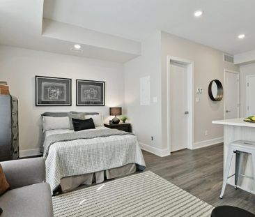 16 Champagne Avenue South - 202 - Photo 3