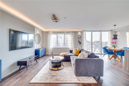 This stunning three-bedroom, three-bathroom flat is located on the fifth floor of Abbots House, beautifully nestled in the sought-after area of St Mary Abbots Terrace. Tenancy Length: Minimum 12 months EPC rating: C | Council Tax Band G - Photo 3