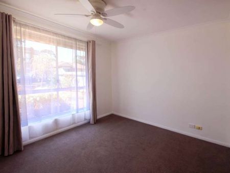 4-Bedroom Home in Prime Sturt Location – Walk to Marion Shopping Centre - Photo 3