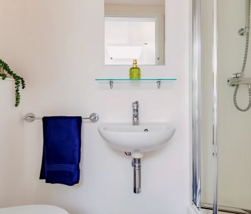 Premium Ensuite - Photo 5