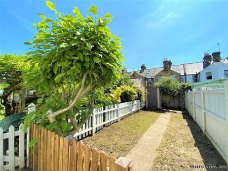 2 bedroom property to rent in Canterbury - Photo 2