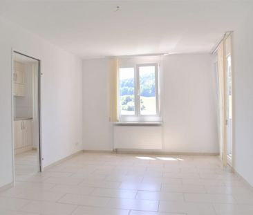 Spacious 2.5-room apartment in a quiet location with balcony, parki... - Photo 1
