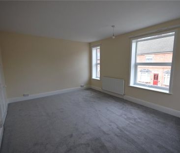 3 bedroom end of terrace house to rent - Photo 5