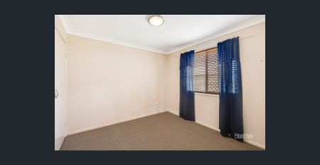 Spacious Family Home In Glenvale - Photo 3