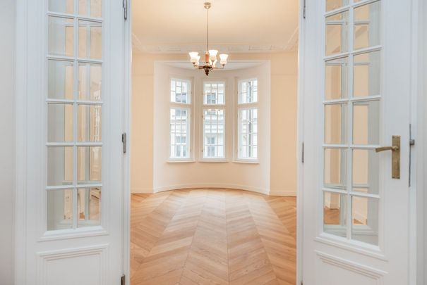 Apartament w kamienicy w CENTRUM - Zdjęcie 1