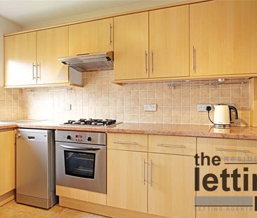 Fiona Court, The Ridgeway, Enfield, EN2 8PR - Photo 3