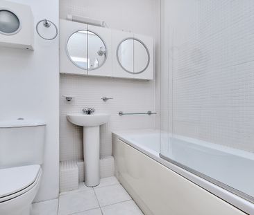 Holden Road, North Finchley, London, N12 - Photo 5