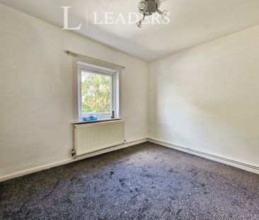 3 bedroom mid-terrace to rent Middlecroft Lane - Photo 5
