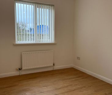 47 Willowfield Drive, Coleraine, BT52 2NX - Photo 5