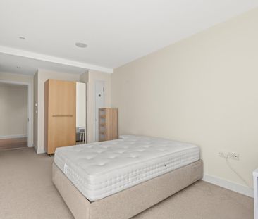 Pulse Apartments, Lymington Road, London NW6 - Photo 6