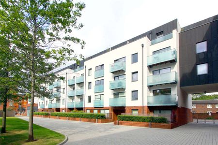 Attractive one bedroom apartment in this highly regarded modern development. - Photo 4