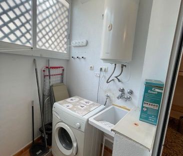 Piso de alquiler en Carrer Britania, Alicante Golf - Photo 2