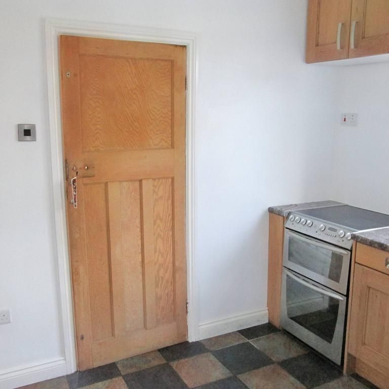 2 bedroom semi-detached house to rent - Photo 1