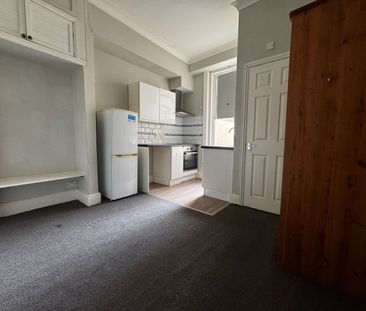 Studio Flat, Northam Road, SO14 - Photo 4
