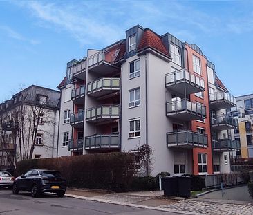 Schicke 1,5-Zimmer-Wohnung mit Balkon und Stellplatz in Dresden-Striesen! - Foto 1