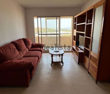 Alquiler de piso en Calle Luis Cernuda, 4 - Foto 1