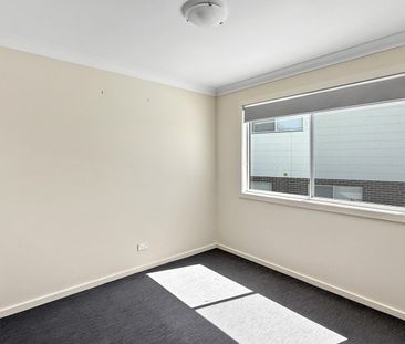 Modern Living in a Peaceful Flinders Pocket - Photo 3