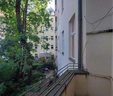 Individuell geschnittene 2-Zimmer-Wohnung mit Balkon steht zur Vermietung! - Foto 3